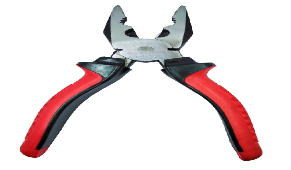 Plier